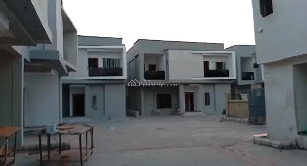 5bedroom Detach House with Bq=, Festac, Amuwo Odofin, Lagos, Detached Duplex for Sale