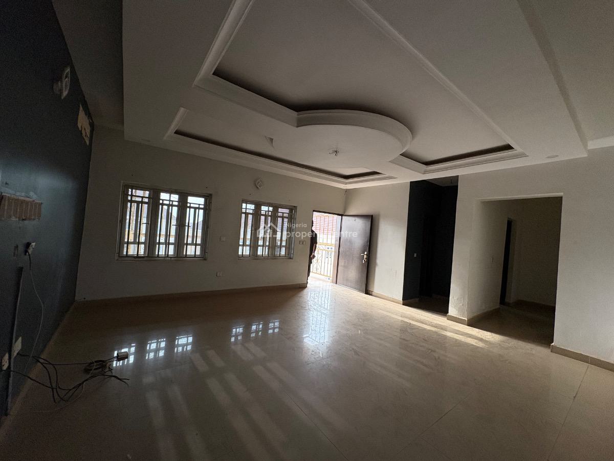 Neatly Renovated 2bedroom in an Estate, Wuye, Wuye, Abuja, Flat / Apartment for Rent