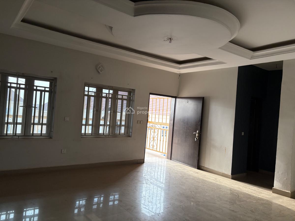 Neatly Renovated 2bedroom in an Estate, Wuye, Wuye, Abuja, Flat / Apartment for Rent