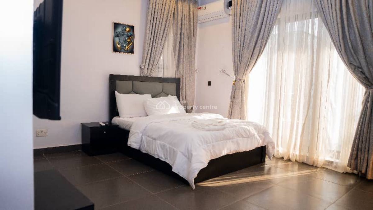 4 Bedrooms Self Compound, Parkview, Ikoyi, Lagos, Semi-detached Duplex Short Let