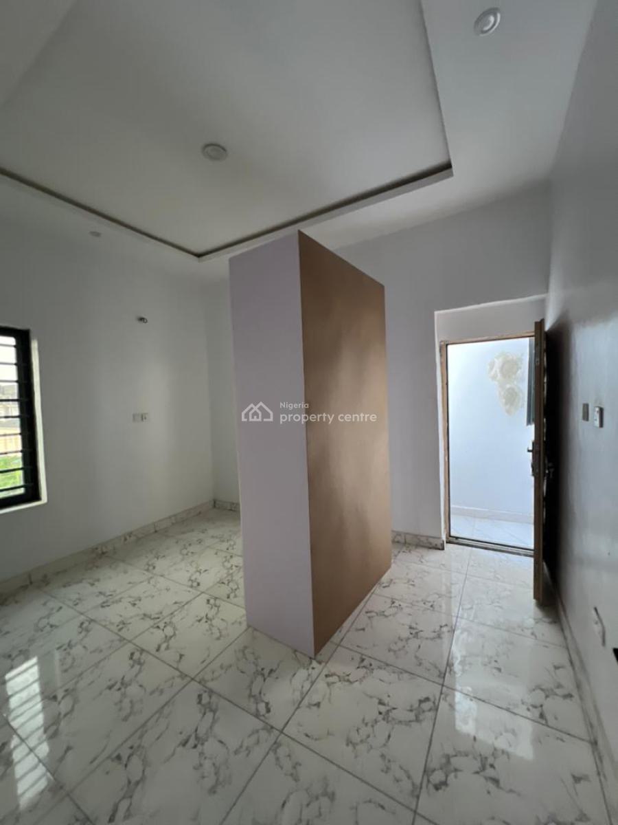 One Bedroom Apartment, Ilaje, Ajah, Lagos, Flat / Apartment for Sale