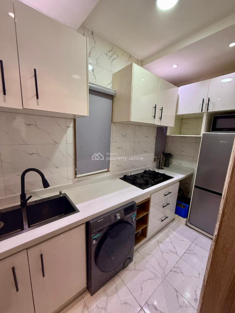 2 Bedrooms, Alagomeji, Yaba, Lagos, Flat / Apartment Short Let