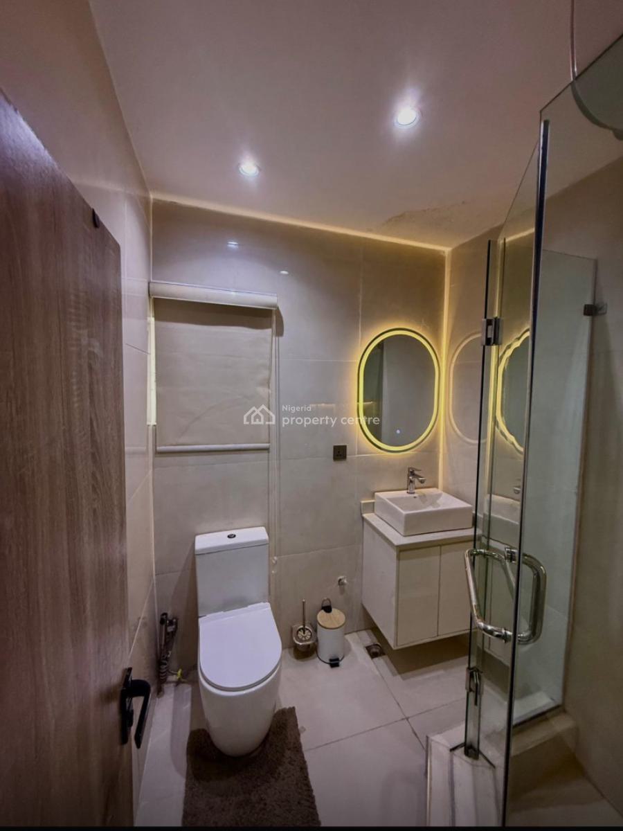 2 Bedrooms, Alagomeji, Yaba, Lagos, Flat / Apartment Short Let