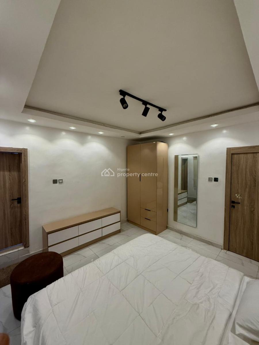 2 Bedrooms, Alagomeji, Yaba, Lagos, Flat / Apartment Short Let