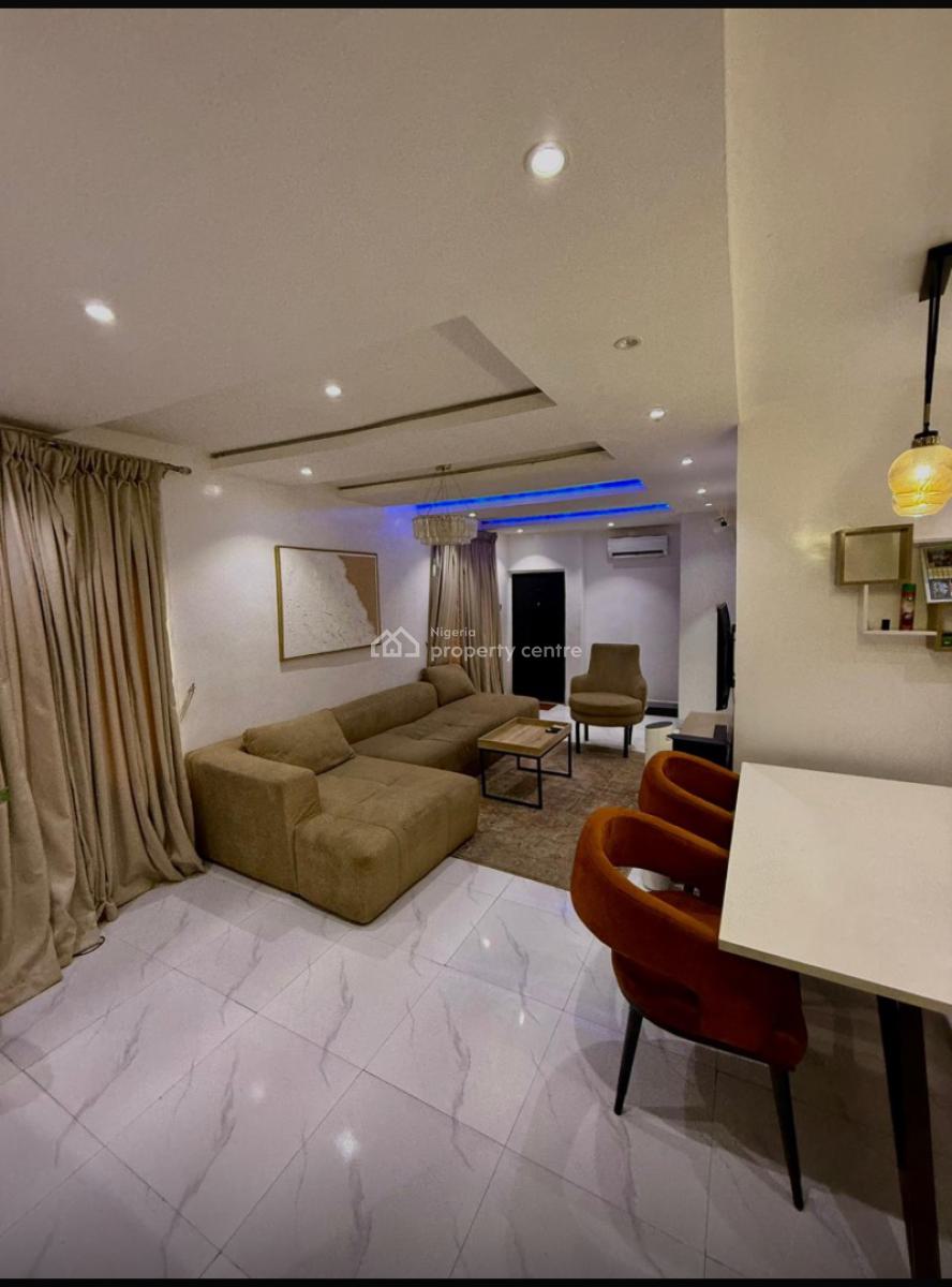 2 Bedrooms, Alagomeji, Yaba, Lagos, Flat / Apartment Short Let