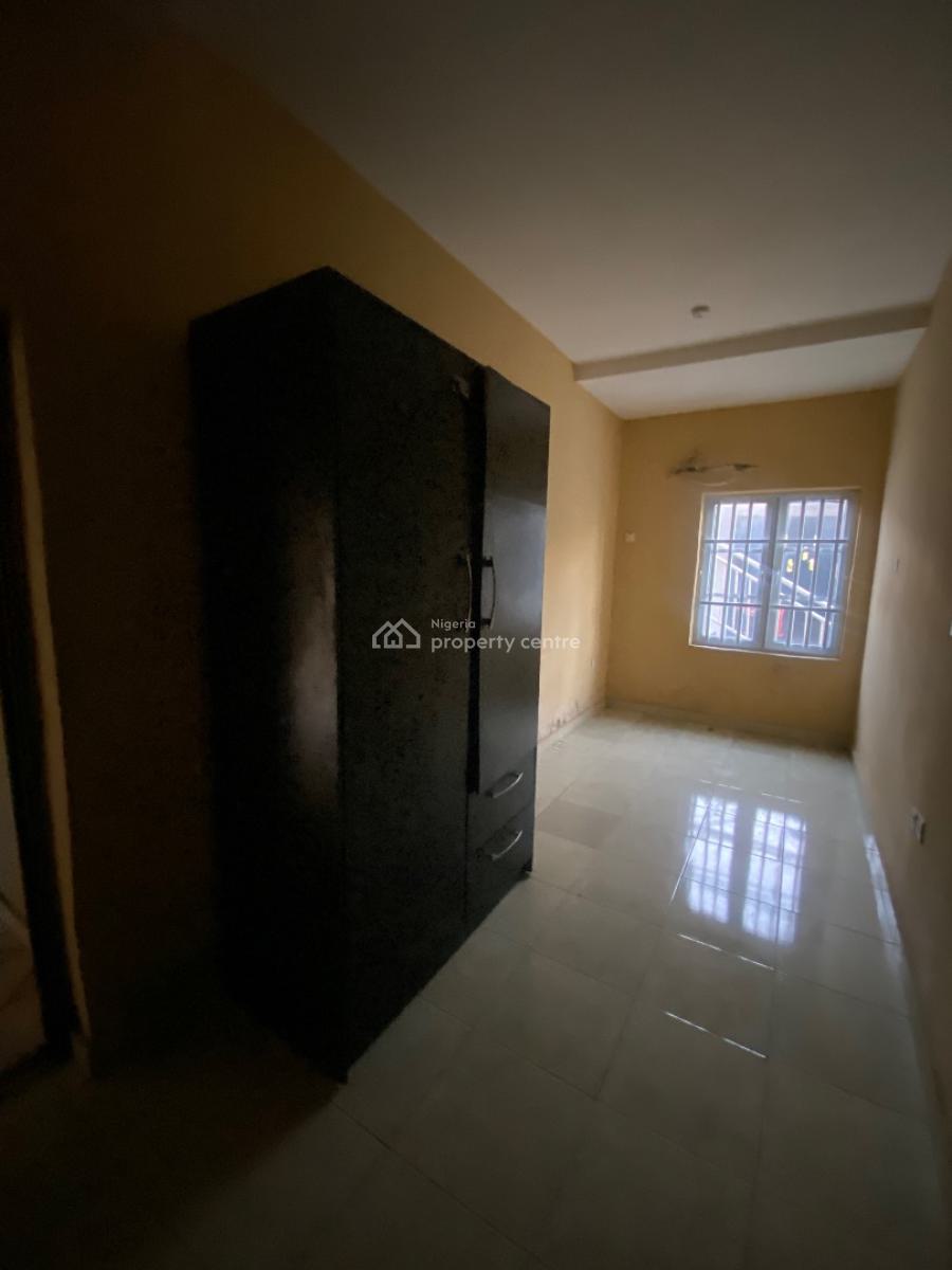 Ground Floor 2bedroom Flat, Gated Estate By Blenco Supermarket, Sangotedo, Ajah, Lagos, Flat / Apartment for Rent