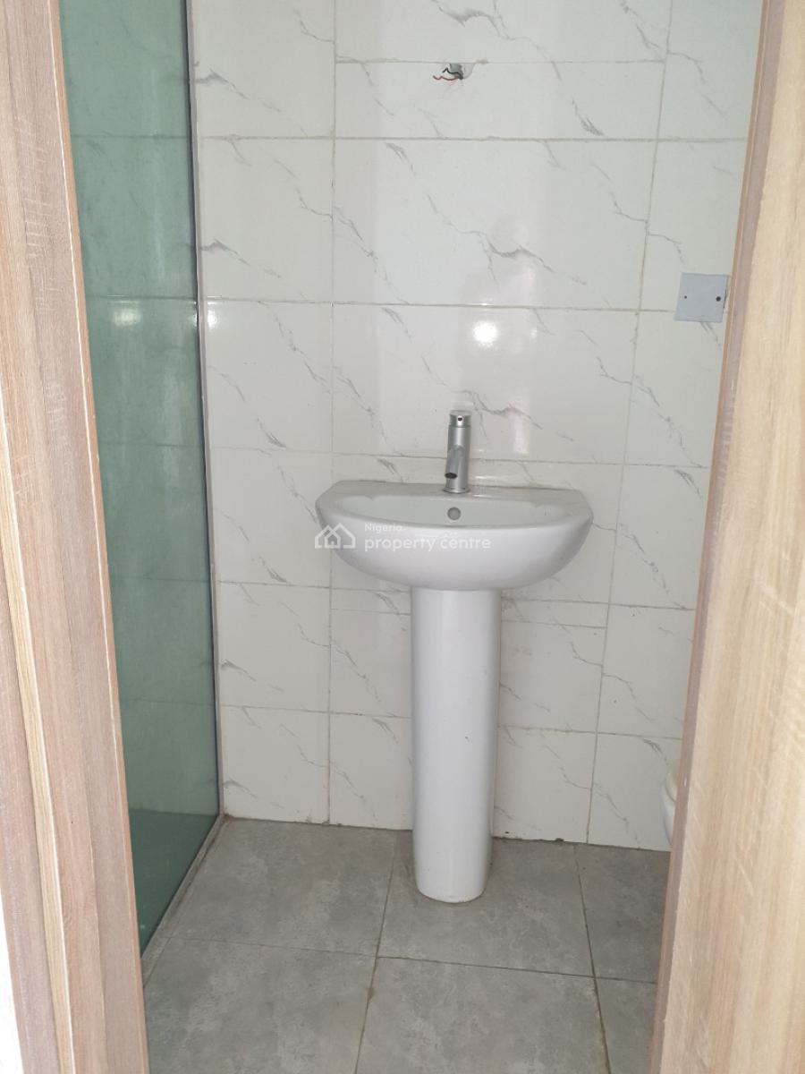 Spacious Service 2bedroom with Open Plan Kitchen, Ilasan Lekki, Lekki, Lagos, Flat / Apartment for Rent