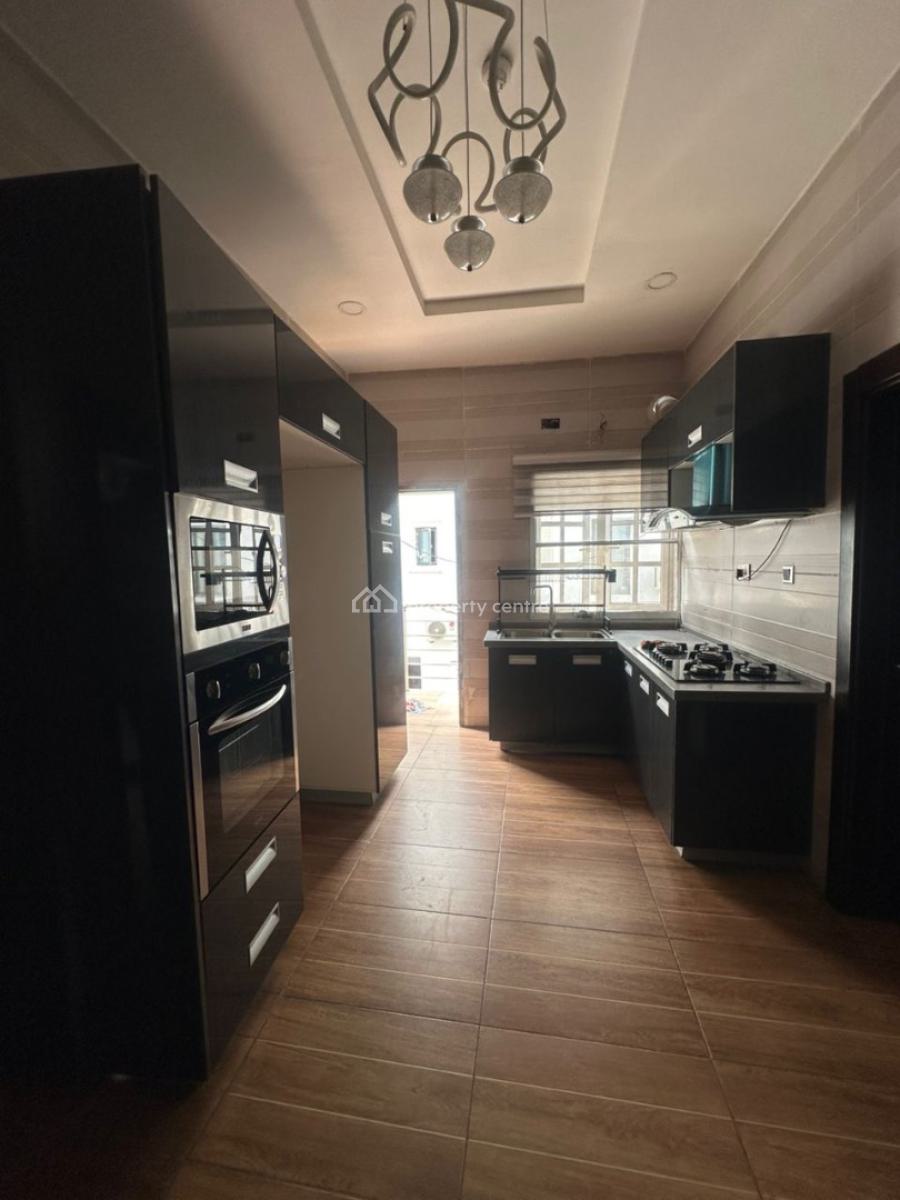 Modern 3-bedroom Apartment with Bq and Pool, Lekki, Lekki Phase 1, Lekki, Lagos, Flat / Apartment for Rent