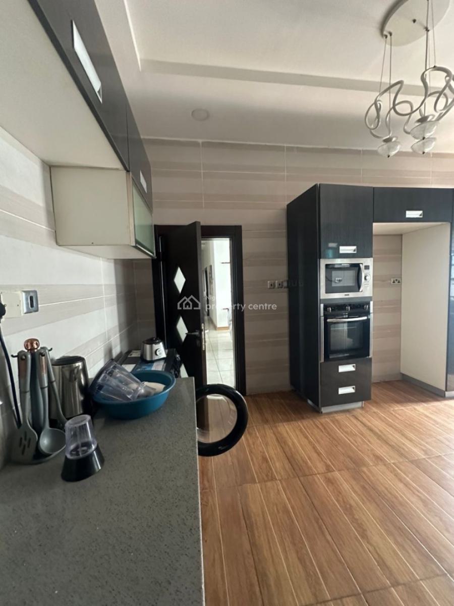 Modern 3-bedroom Apartment with Bq and Pool, Lekki, Lekki Phase 1, Lekki, Lagos, Flat / Apartment for Rent