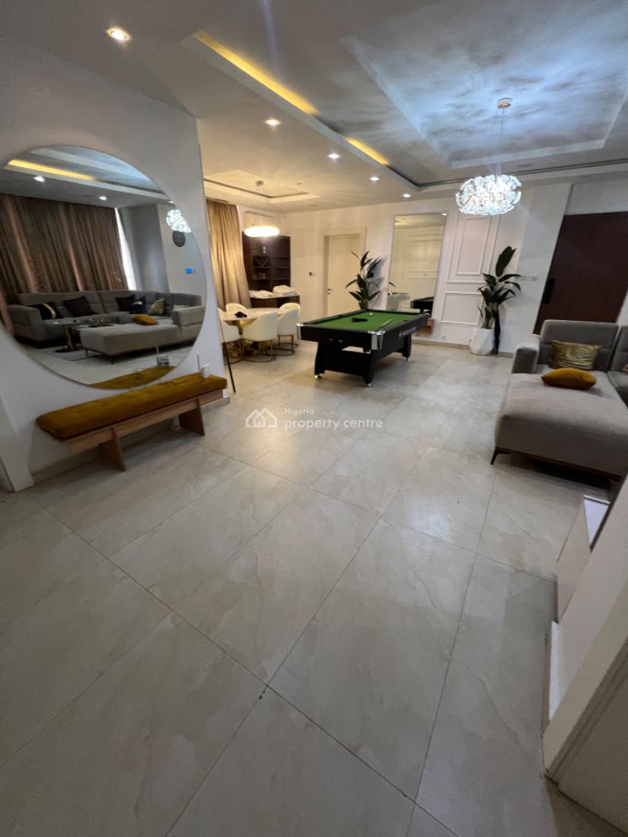 Unfurnished and Fully-serviced 3-bedroom Flat with 24 Hrs Electricity, Lekki Phase 1, Lekki, Lagos, Flat / Apartment for Rent