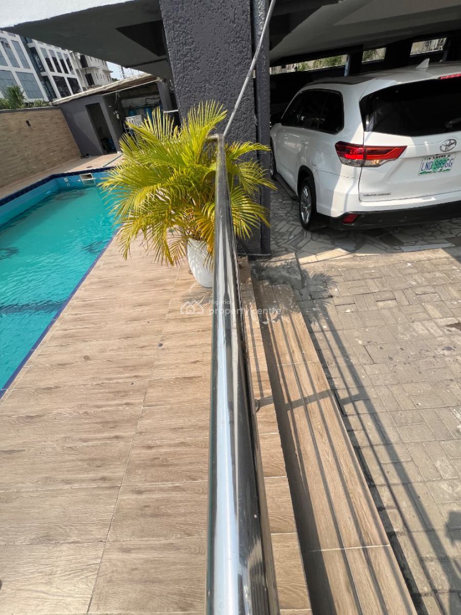 Unfurnished and Fully-serviced 3-bedroom Flat with 24 Hrs Electricity, Lekki Phase 1, Lekki, Lagos, Flat / Apartment for Rent