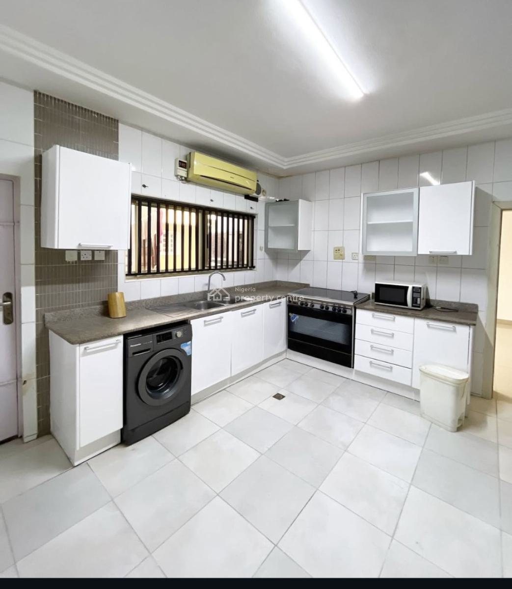 3-bedroom Apartment with Bq, Lekki Phase 1, Lekki, Lagos, Flat / Apartment for Rent