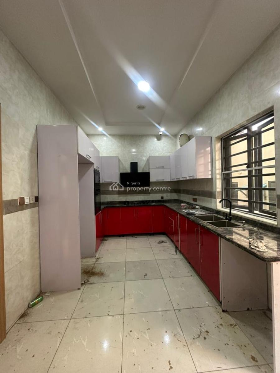 Well-maintained 4-bedroom Semi-detached Duplex, 2nd Toll Gate, Lekki, Lagos, Semi-detached Duplex for Rent