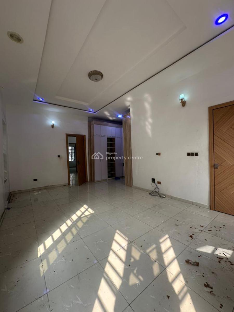 Well-maintained 4-bedroom Semi-detached Duplex, 2nd Toll Gate, Lekki, Lagos, Semi-detached Duplex for Rent