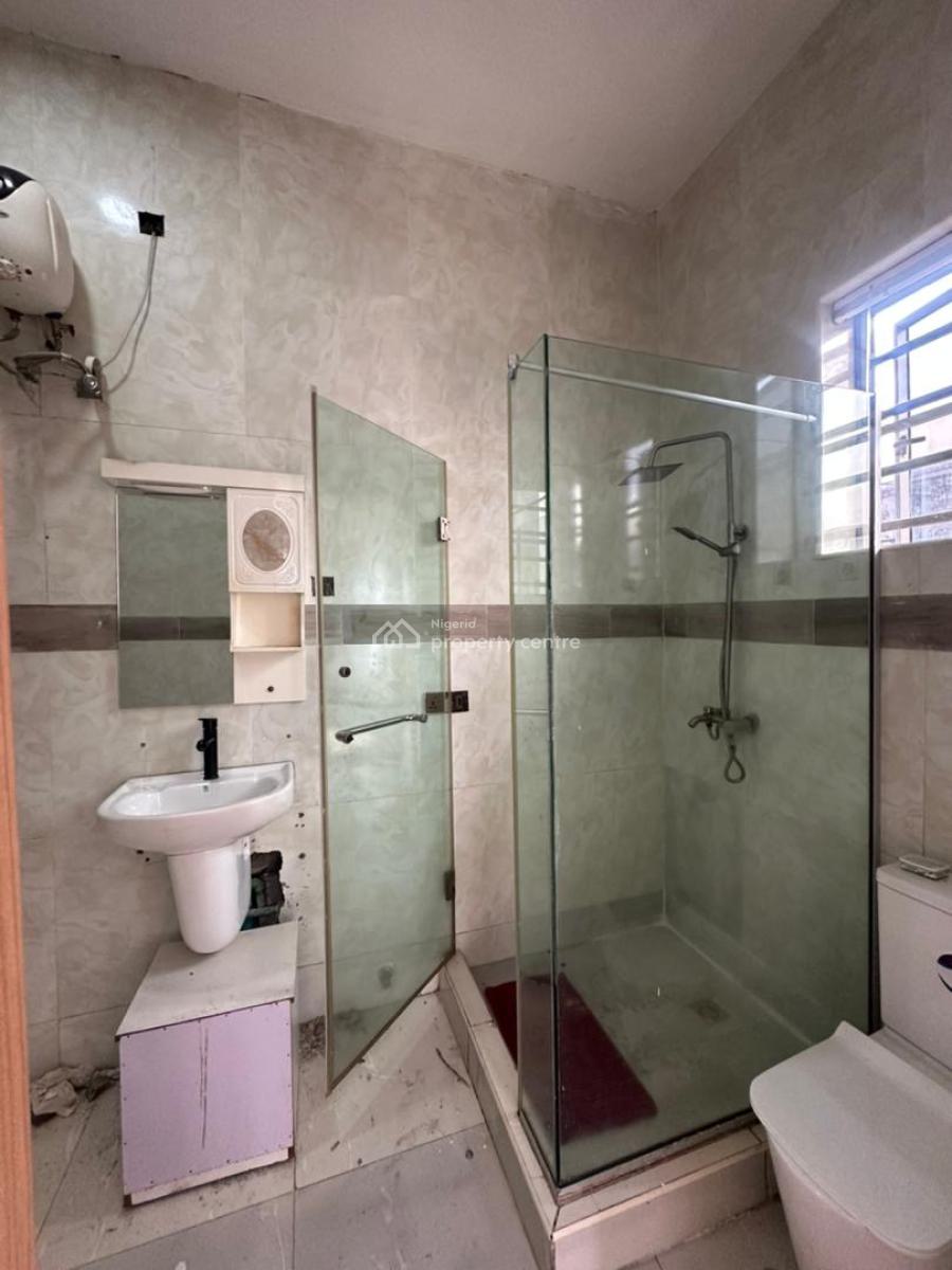 Well-maintained 4-bedroom Semi-detached Duplex, 2nd Toll Gate, Lekki, Lagos, Semi-detached Duplex for Rent