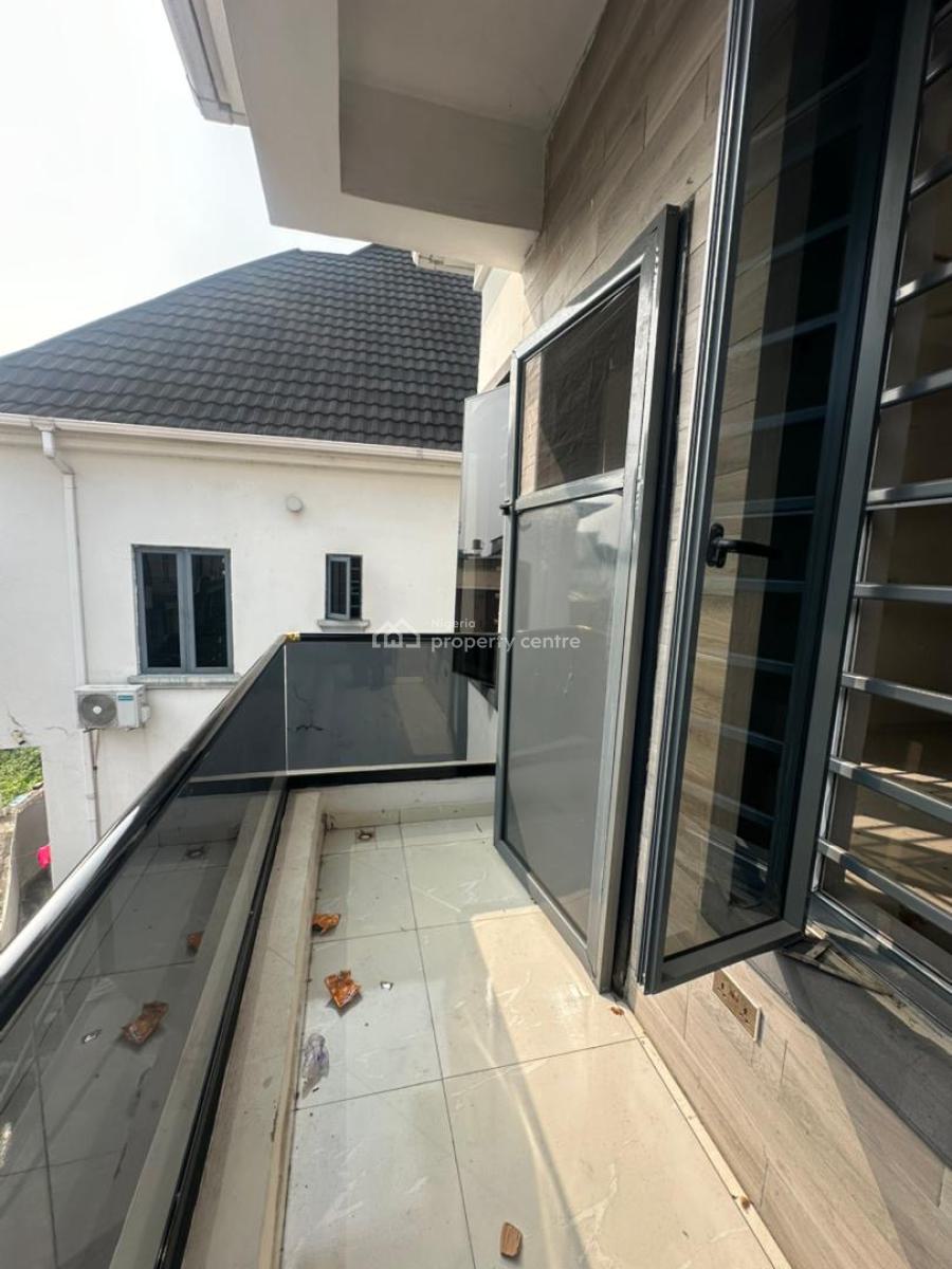 Well-maintained 4-bedroom Semi-detached Duplex, 2nd Toll Gate, Lekki, Lagos, Semi-detached Duplex for Rent