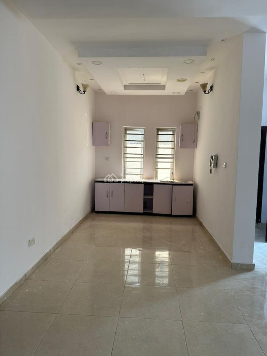 Luxury Big Studio Apartment with a Fully Fitted Kitchen, Chevron Alternative, Lekki, Lagos, Self Contain (single Rooms) for Rent