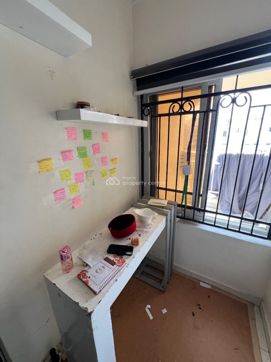 Spacious Room (upstairs) with Shared Standard Kitchen & Shared Palour, Chisco, Ikate, Lekki, Lagos, Self Contain (single Rooms) for Rent