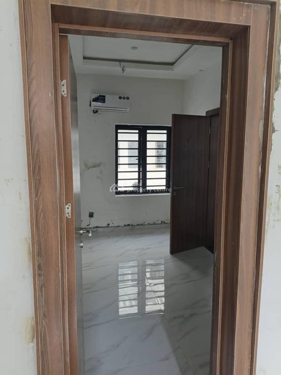 2 Bedroom Terrace Duplex, Off Admiralty, Lekki Phase 1, Lekki, Lagos, Flat / Apartment for Rent