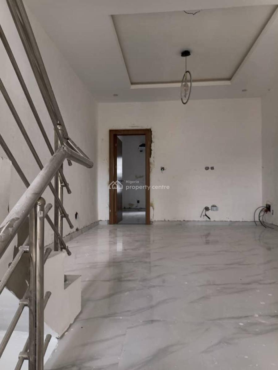 2 Bedroom Terrace Duplex, Off Admiralty, Lekki Phase 1, Lekki, Lagos, Flat / Apartment for Rent