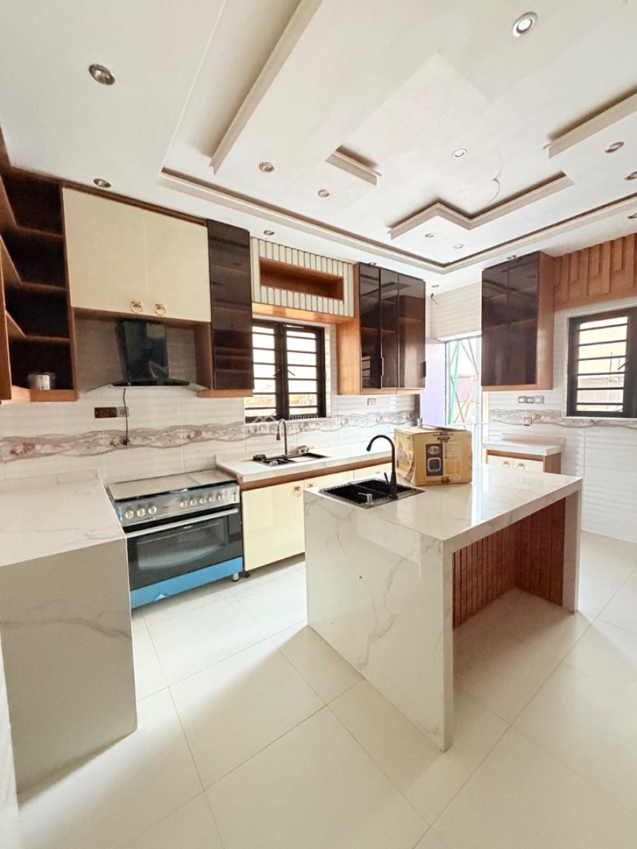 Spaciously Built 4 Bedroom Fully Detached Duplex with Mini Flat and Bq, Gra Phase 2, Magodo, Lagos, Detached Duplex for Sale