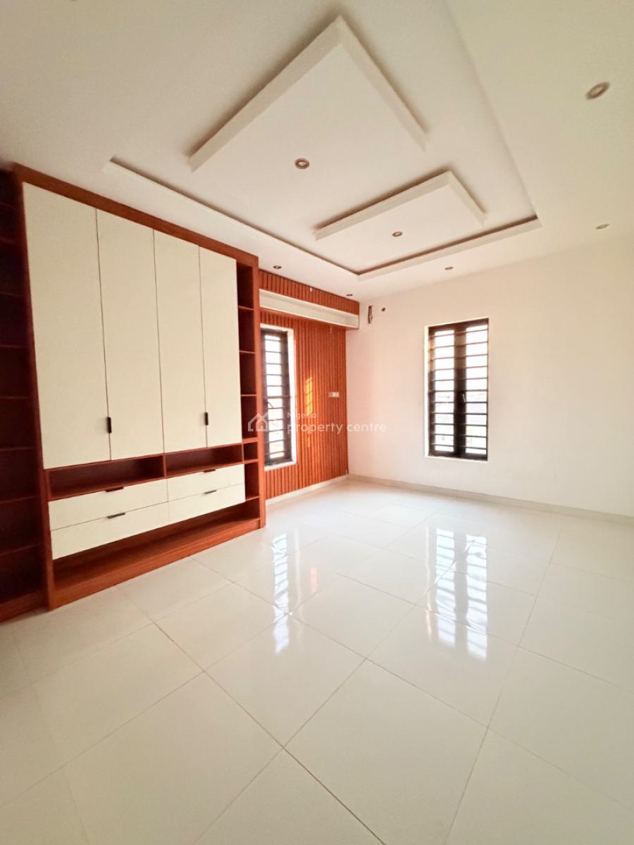 Spaciously Built 4 Bedroom Fully Detached Duplex with Mini Flat and Bq, Gra Phase 2, Magodo, Lagos, Detached Duplex for Sale