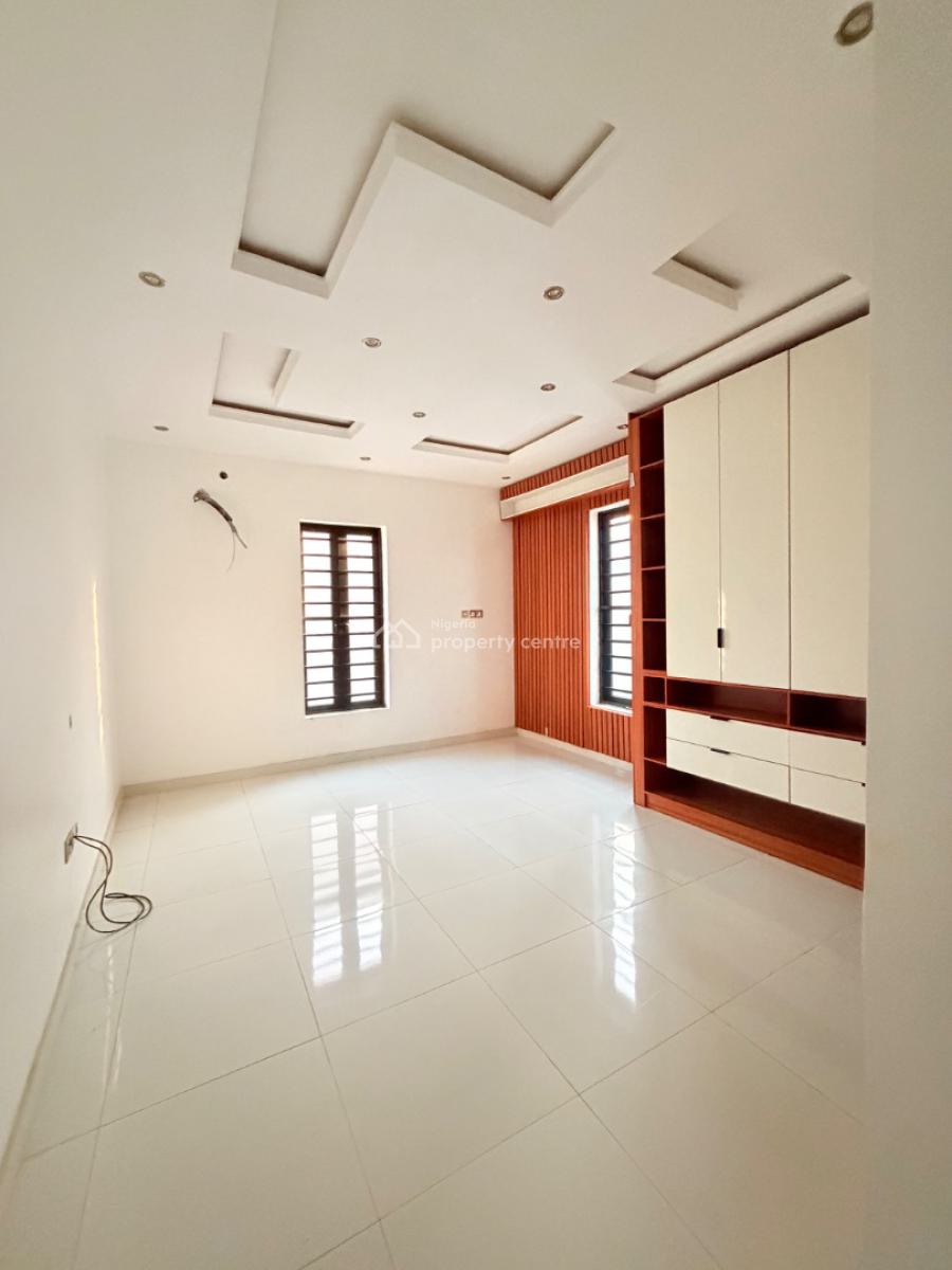 Spaciously Built 4 Bedroom Fully Detached Duplex with Mini Flat and Bq, Gra Phase 2, Magodo, Lagos, Detached Duplex for Sale