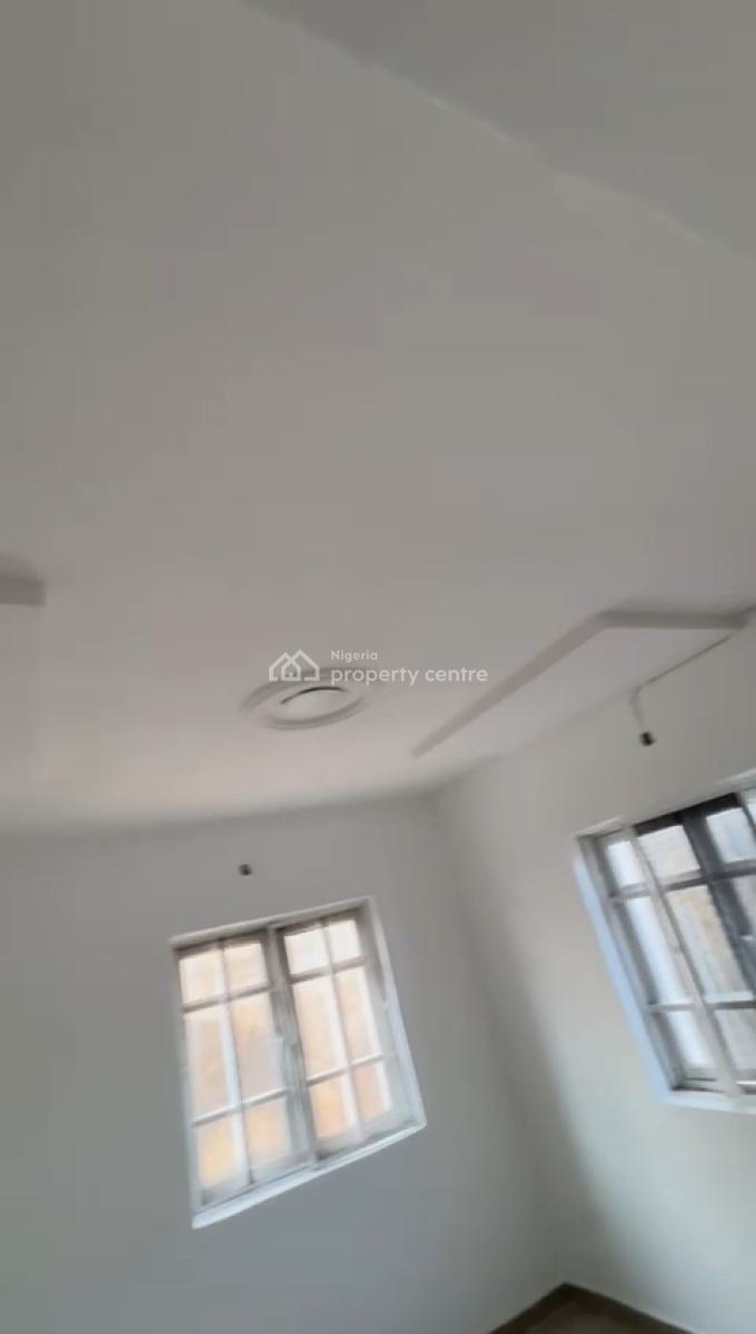 Spacious 2bedroom Apartment in Oworoshoki, Prince Idris Street, Oworoshoki, Oworonshoki, Shomolu, Lagos, Flat / Apartment for Rent