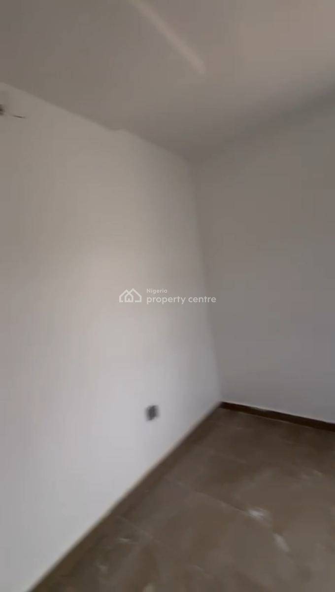 Spacious 2bedroom Apartment in Oworoshoki, Prince Idris Street, Oworoshoki, Oworonshoki, Shomolu, Lagos, Flat / Apartment for Rent