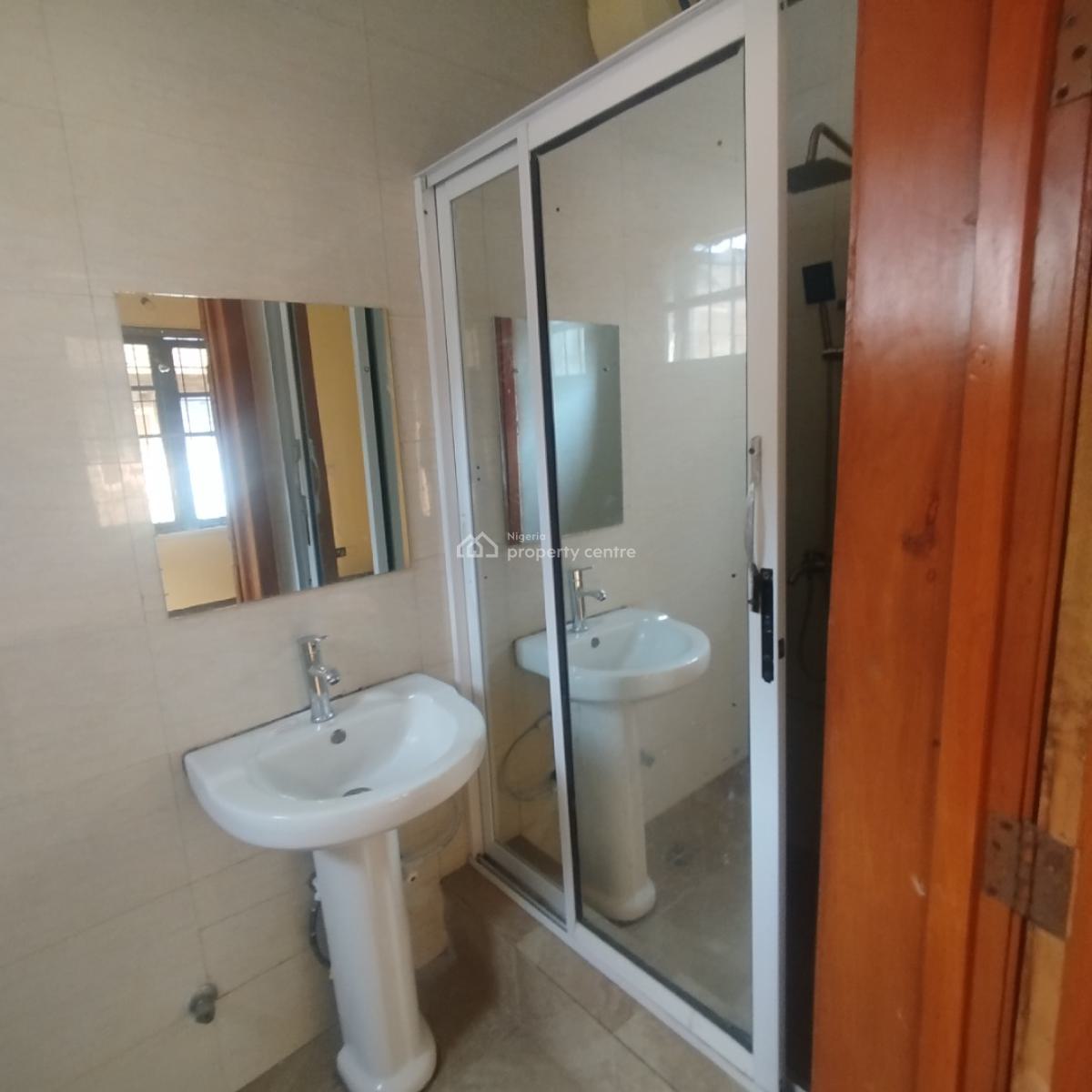 Fantastic 4 Bedroom Fully Detached Duplex with Bq, Chevron Drive, Lekki Expressway, Lekki, Lagos, Detached Duplex for Rent