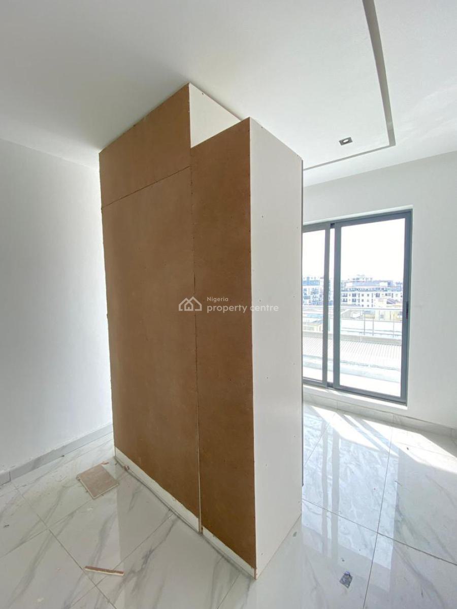 Spacious 3-bedroom Apartment with Swimming Pool, Lekki Phase 1, Lekki, Lagos, Flat / Apartment for Sale