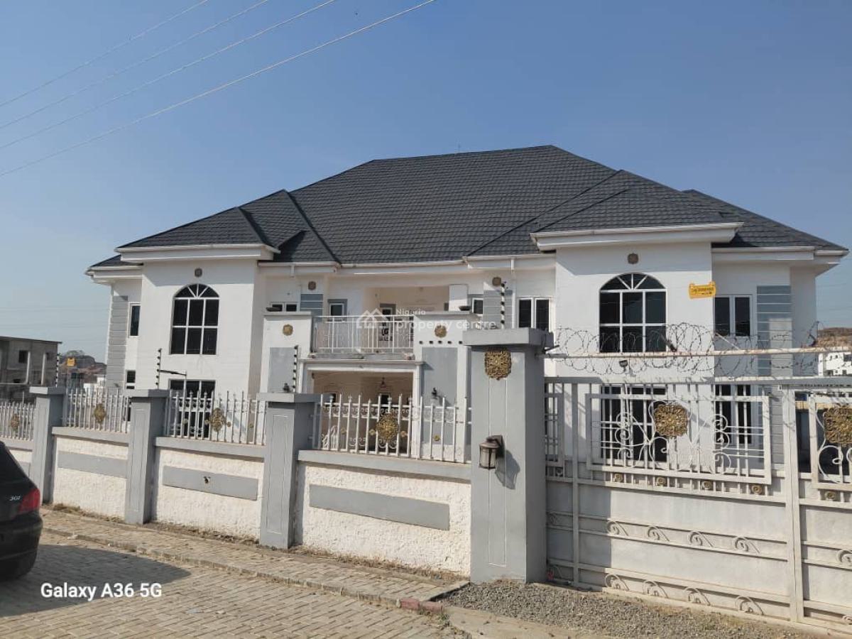 Five Bedroom Detached Duplex with Bq, Guzape District, Abuja, Detached Duplex for Sale