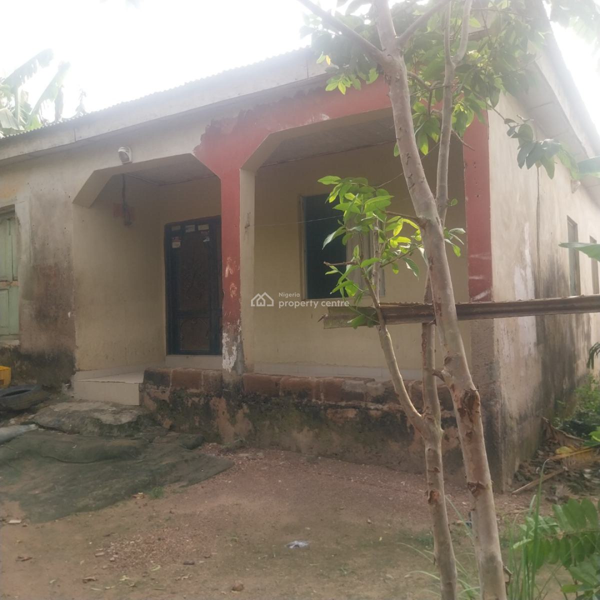 Demolishable Structure on 443.897 Sqms Off Ajegunle B/stop Magboro, Ajegunle Est of Ajegunle B/stop Magboro, Magodo, Lagos, Mixed-use Land for Sale