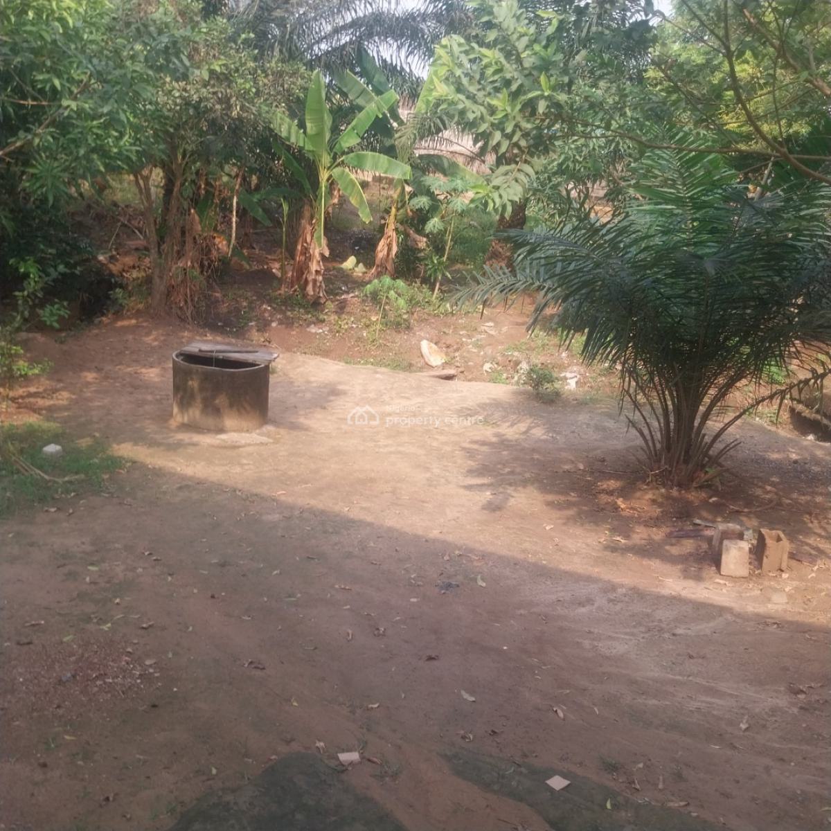 Demolishable Structure on 443.897 Sqms Off Ajegunle B/stop Magboro, Ajegunle Est of Ajegunle B/stop Magboro, Magodo, Lagos, Mixed-use Land for Sale