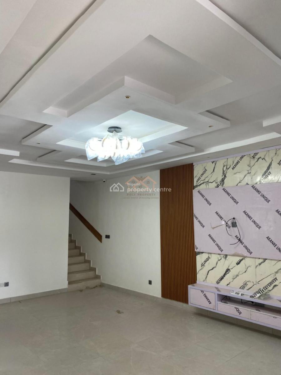 Semi-detached 4-bedroom Duplex + 1 Room and Parlour Bq, Location: Engr. Lere Adigun Gra,ibadan., Ibadan, Oyo, House for Sale