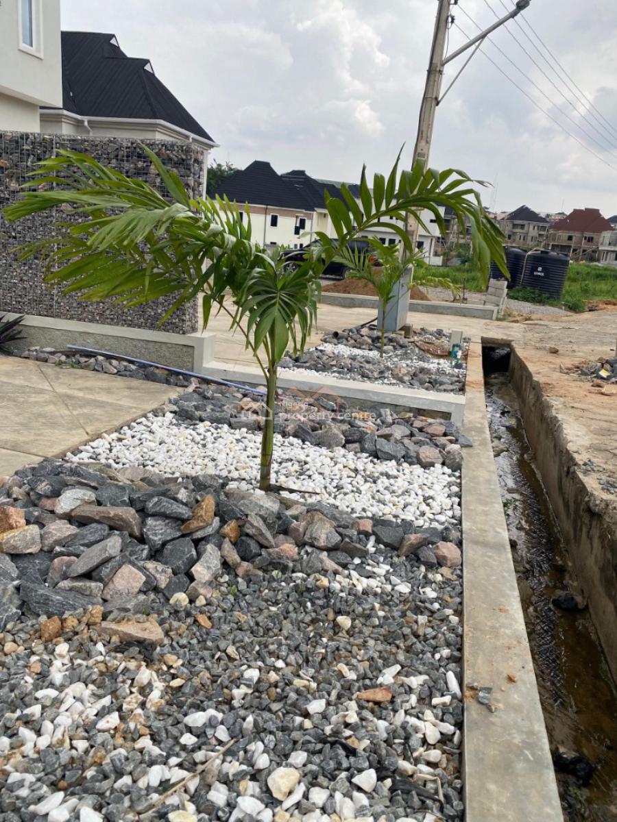 Semi-detached 4-bedroom Duplex + 1 Room and Parlour Bq, Location: Engr. Lere Adigun Gra,ibadan., Ibadan, Oyo, House for Sale