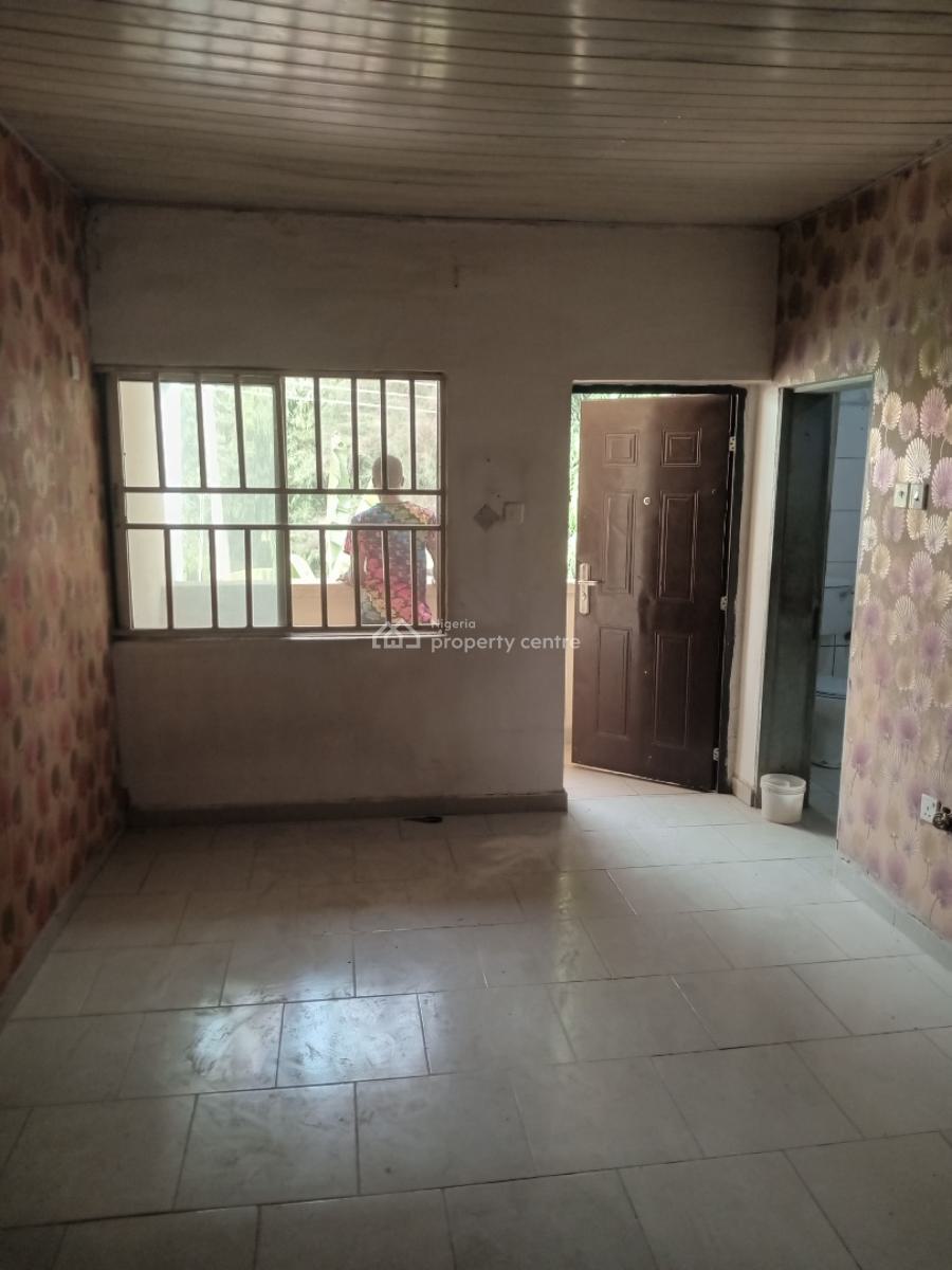 a Good Spacious 1-bedroom Flat., Kado District Abuja, Kado, Abuja, Mini Flat (room and Parlour) for Rent