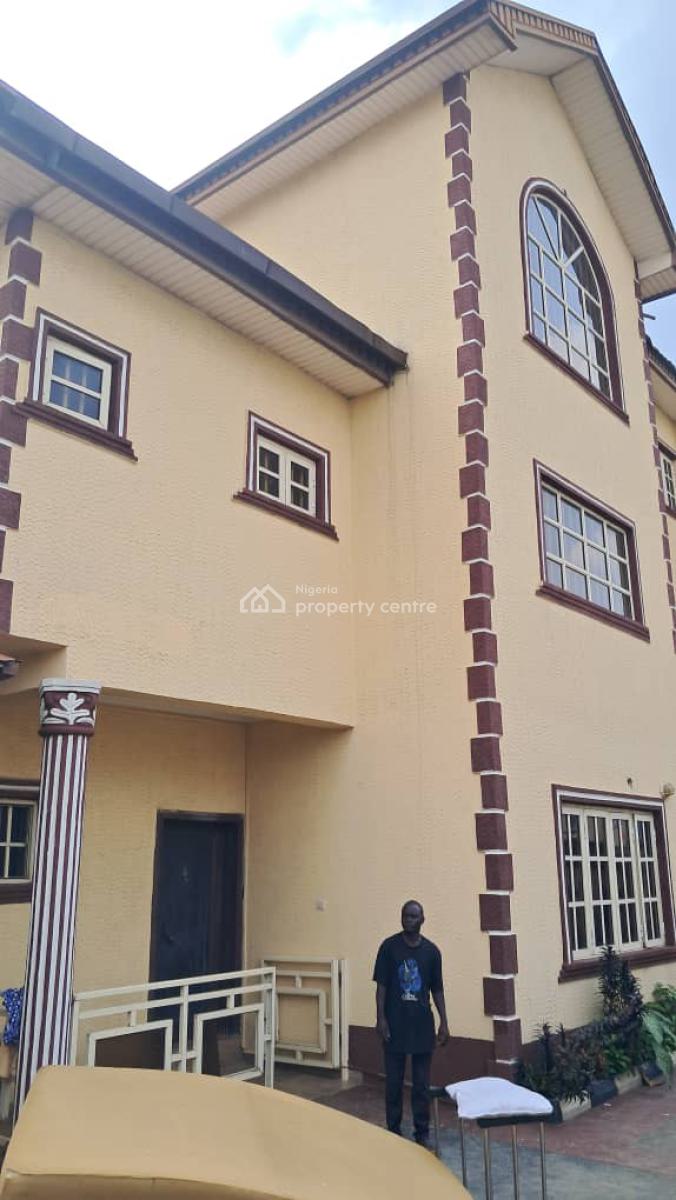 5 Bedrooms Detached Duplex in an Estate, Off Ogununsi Road, Ojodu Berger, Ojodu, Lagos, Office Space for Rent
