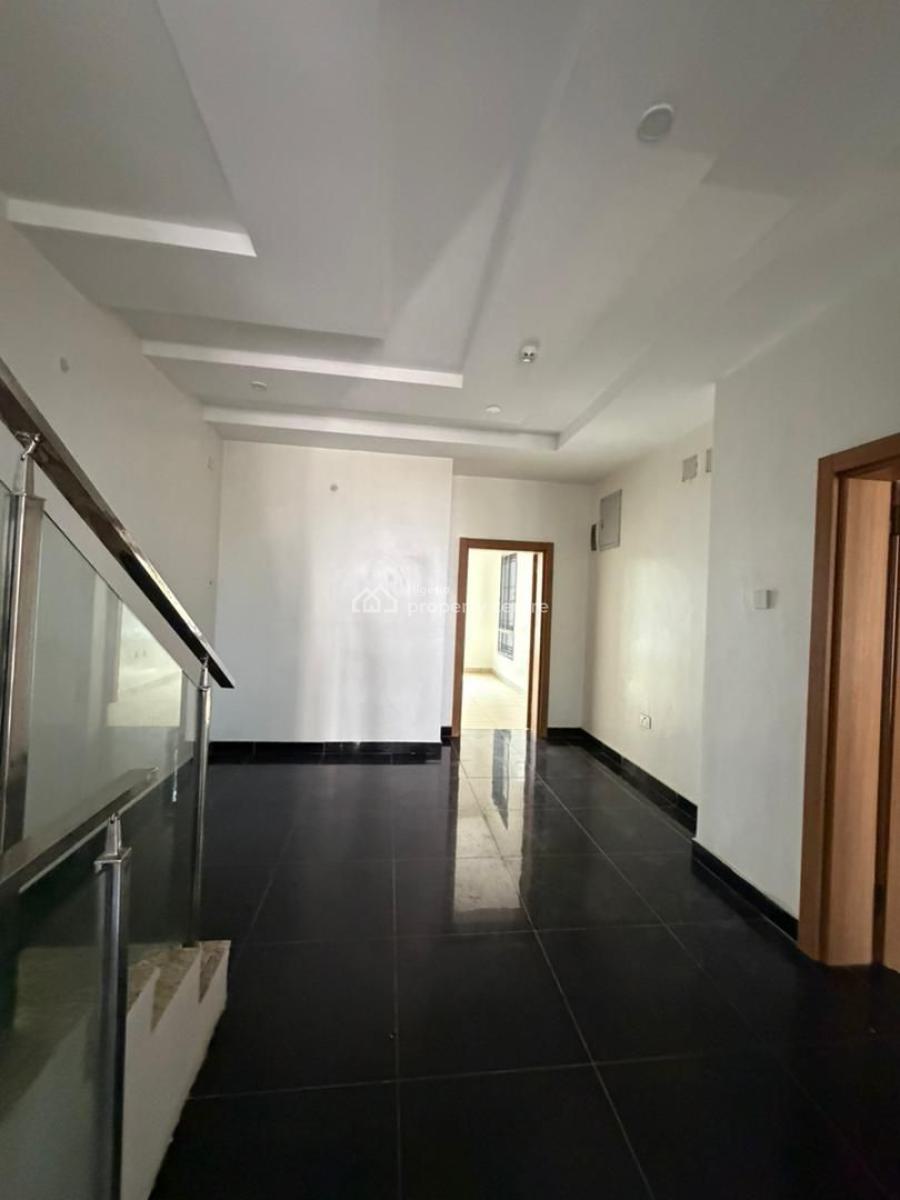 Secure & Serene: 4-bedroom Terrace in Prime Location, Banana Island, Banana Island, Ikoyi, Lagos, Terraced Duplex for Rent