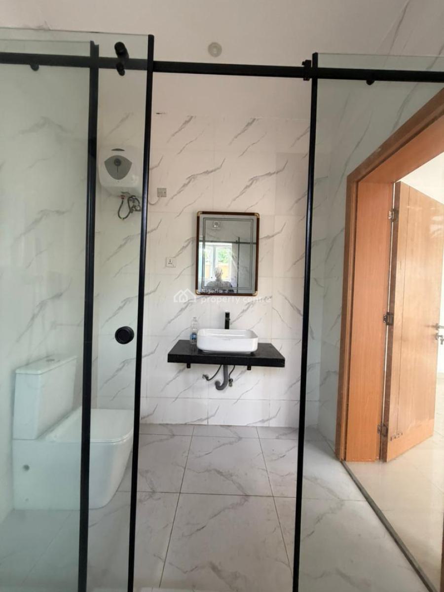 Ikoyis Hidden Gem: 3-bedroom Apartment with Modern Amenities, Banana Island, Ikoyi, Lagos, Flat / Apartment for Rent