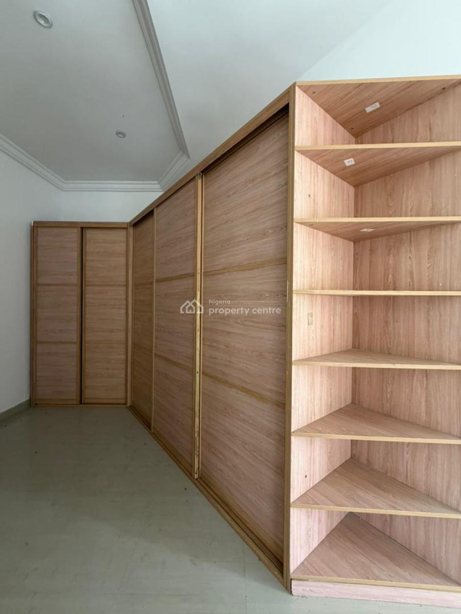 Ikoyis Hidden Gem: 3-bedroom Apartment with Modern Amenities, Banana Island, Ikoyi, Lagos, Flat / Apartment for Rent