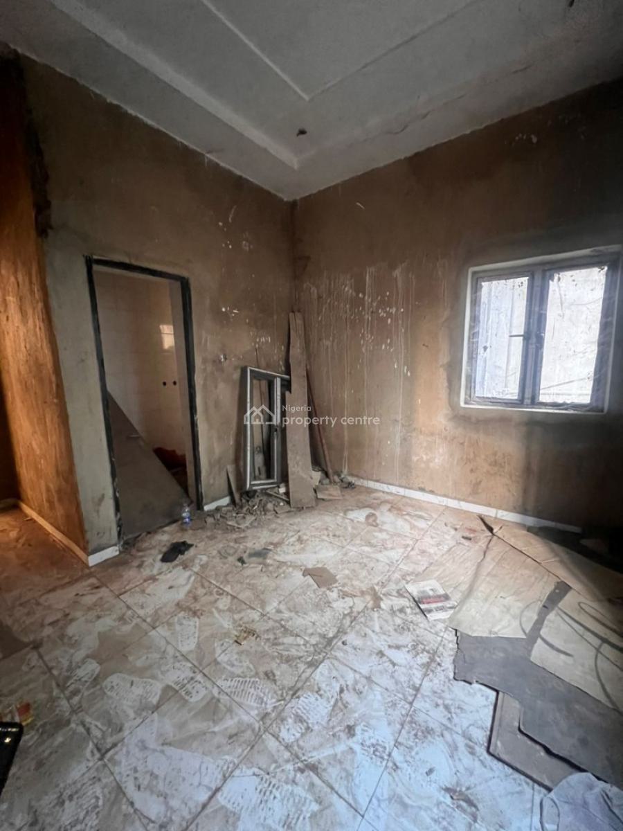 Well Built 2 Bedroom Apartment, Dakibiyu, Jabi, Abuja, Block of Flats for Sale