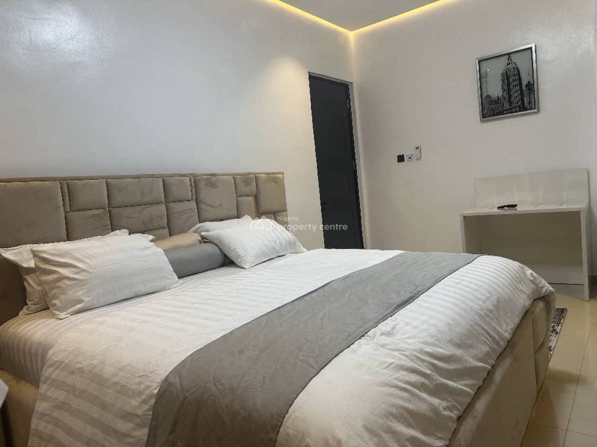 2 Bedrooms Luxury Furnished Apartment, Giro Edomite Street, By Rosemore School, Lekki Phase 1, Lekki, Lagos, Flat / Apartment for Rent