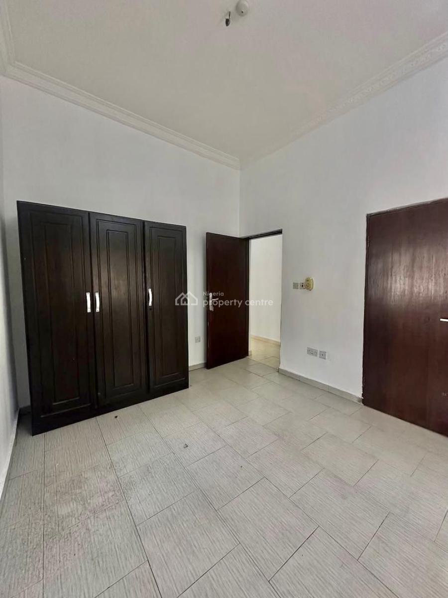 3units  of Well Maintained 2 Bedroom Apartment, Off Admiralty Way, Lekki Phase 1, Lekki, Lagos, Flat / Apartment for Rent