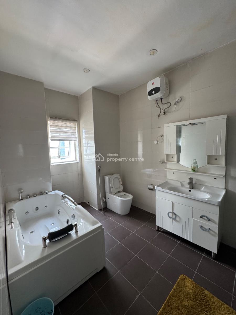 𝐌𝐀𝐈𝐍𝐓𝐀𝐈𝐍𝐄𝐃 3 𝐁𝐄𝐃𝐑𝐎𝐎𝐌 𝐀𝐏𝐀𝐑𝐓𝐌𝐄𝐍𝐓, Lekki Phase 1, Lekki Phase 1, Lekki, Lagos, Flat / Apartment for Rent