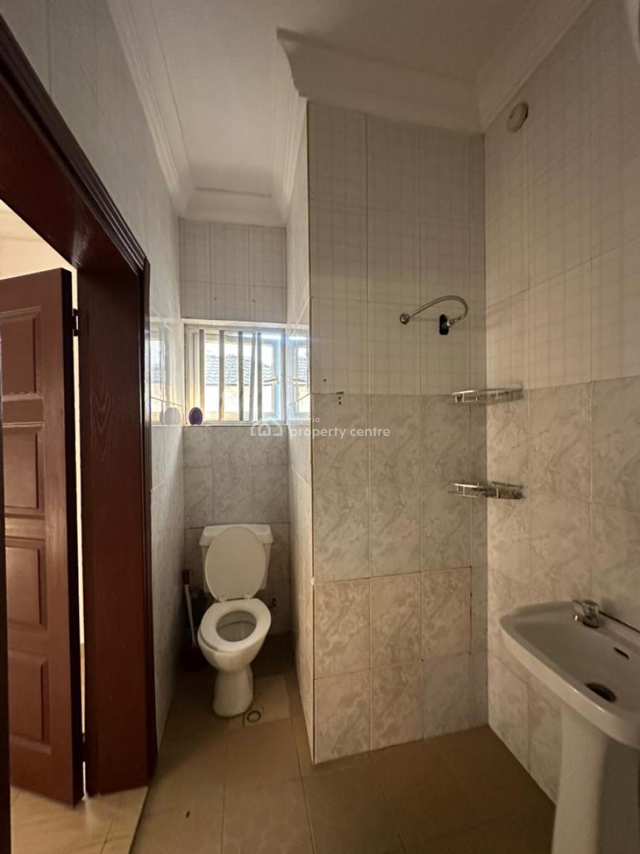 Well Mantaned 4 Bedrooms Terraced Duplex, Agungi, Lekki, Lagos, Terraced Duplex for Rent