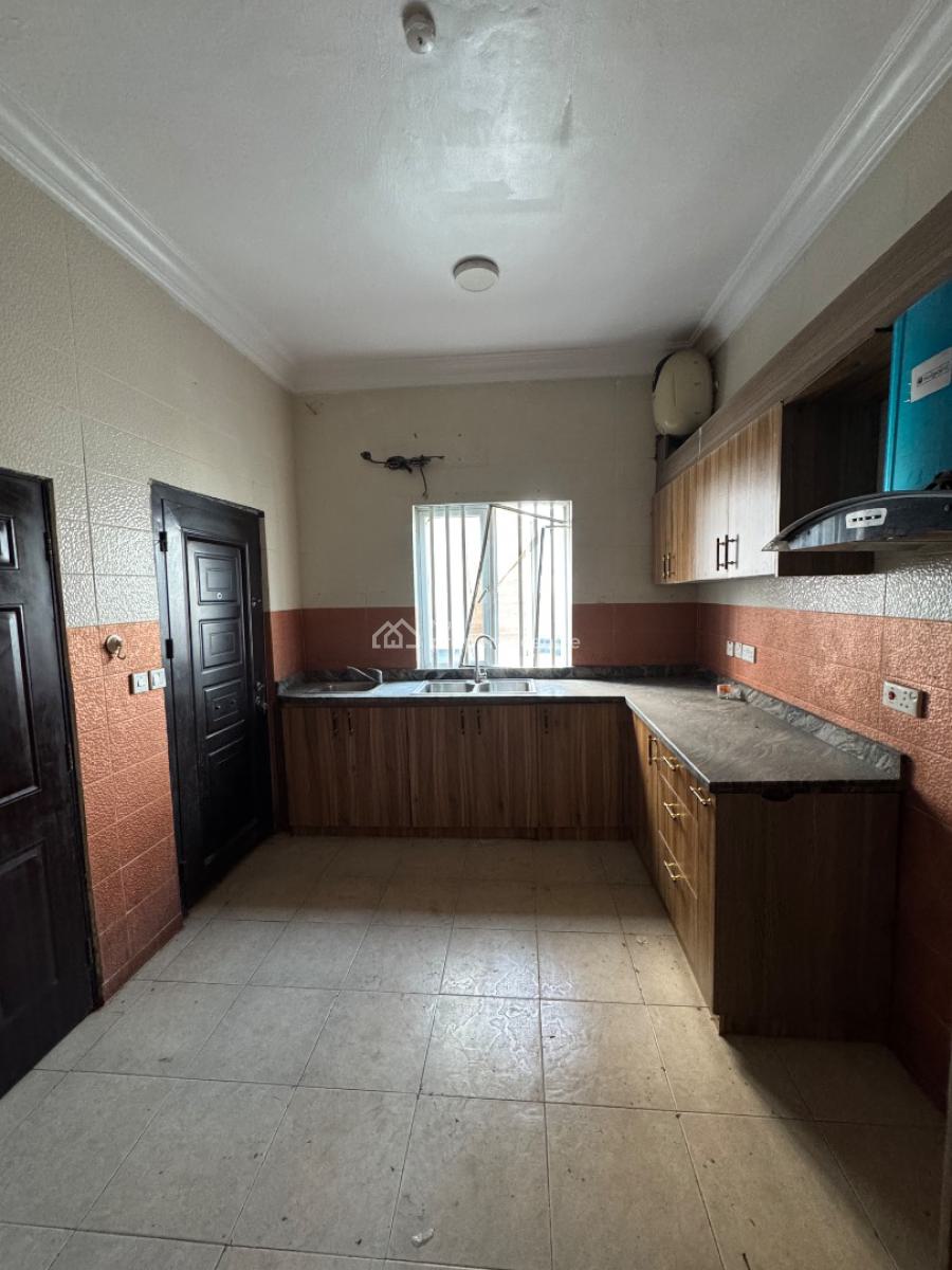 Well Maintained 4 Bedrooms Semi Detached Duplex, Chevron Toll Gate, Lekki Phase 2, Lekki, Lagos, Semi-detached Duplex for Rent