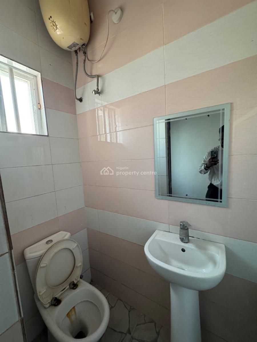 Well Maintained 4 Bedrooms Semi Detached Duplex, Chevron Toll Gate, Lekki Phase 2, Lekki, Lagos, Semi-detached Duplex for Rent