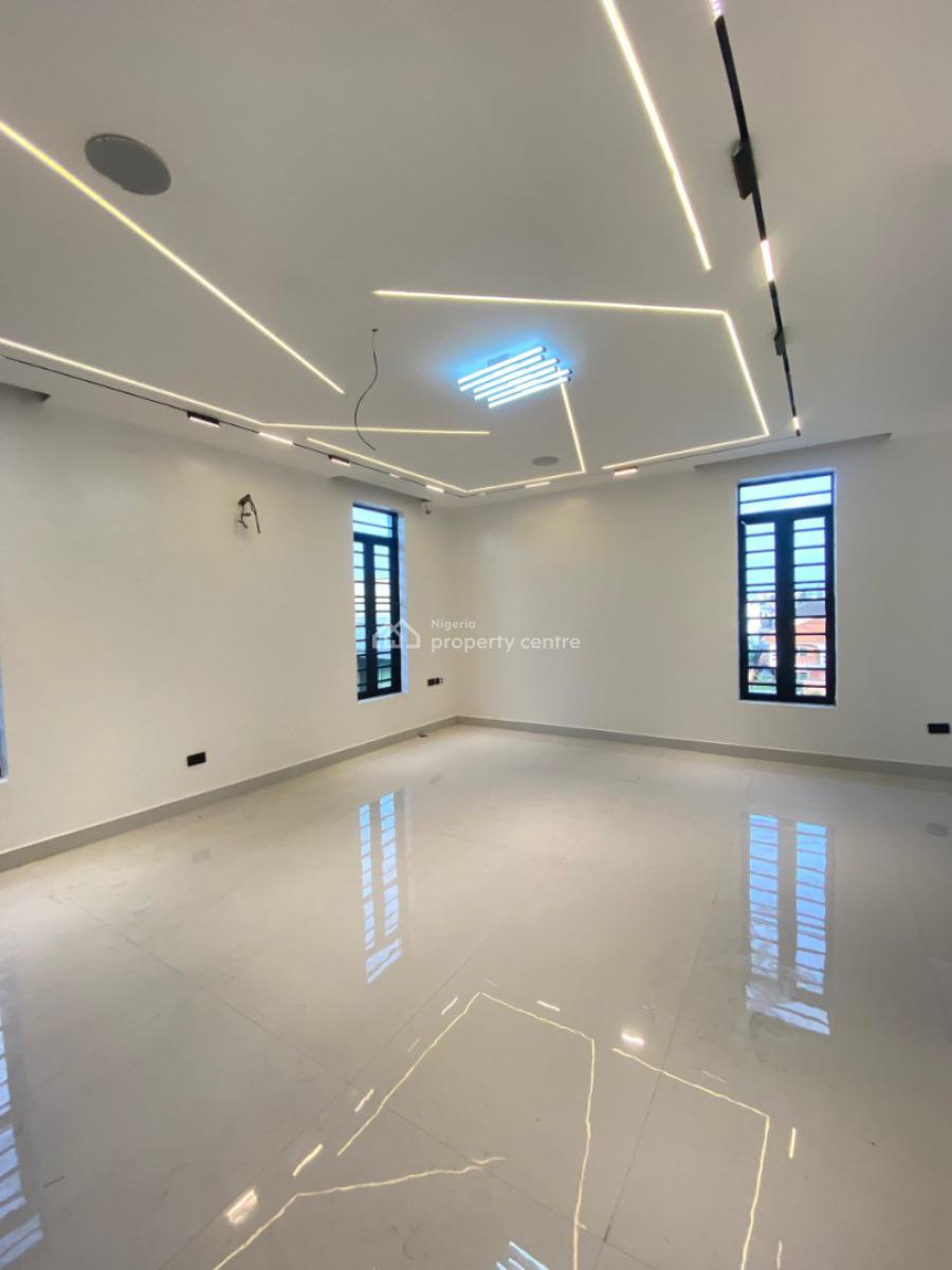 Luxurious 5 Bedroom, Lekki Phase 1, Lekki, Lagos, Detached Duplex for Sale