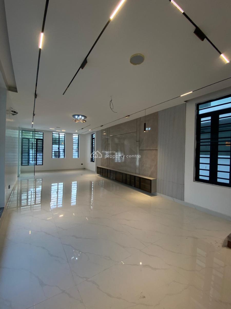 Luxurious 5 Bedroom, Lekki Phase 1, Lekki, Lagos, Detached Duplex for Sale